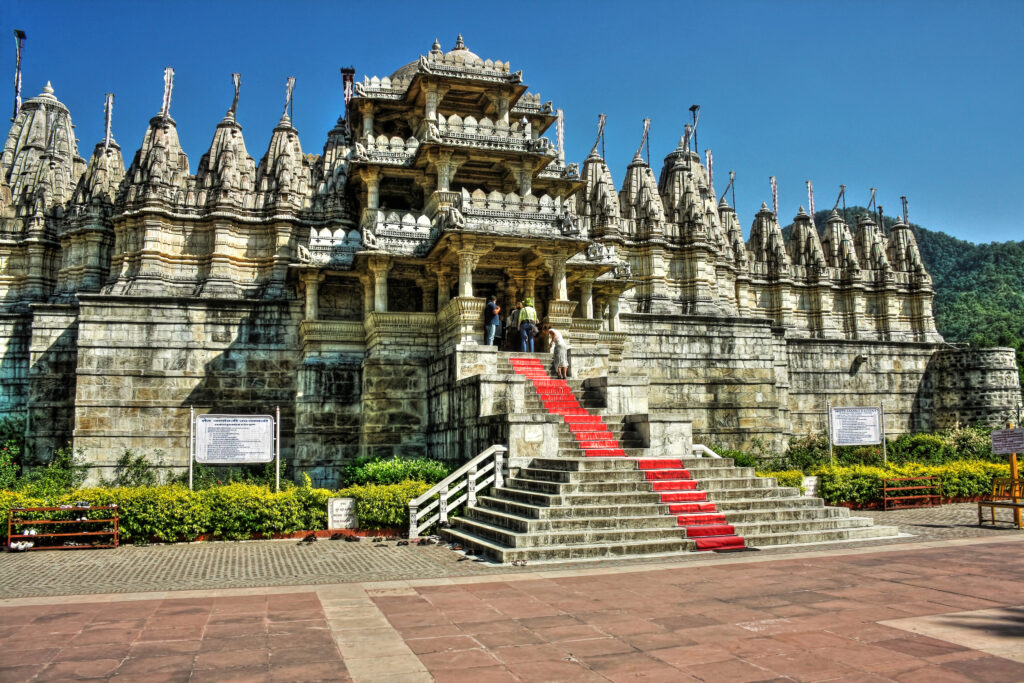 Ranakpur Jain Temple, Rajasthan, Photo by Daniel Mennerich Flickr, India's most beautiful temples